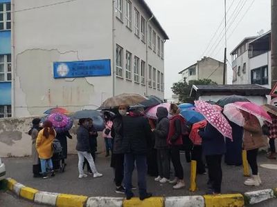 İzmir’de Bir Okulda Ortaya Atılan İddia Velileri Ayaklandırdı
