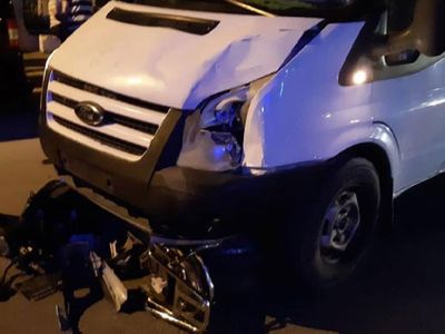 İzmir'de İki Çocuk Kaza Sonrası Yola Savruldu