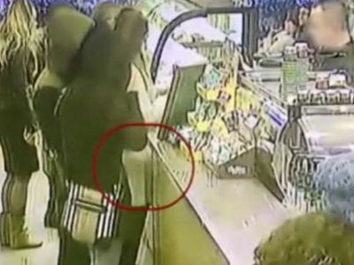 AVM'deki Kadınların Korkulu Rüyası Oldular!