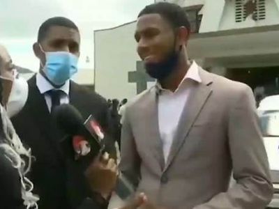 Trinidad ve Tobago'da Kendi Cenazesine Sandalyeyle Getirildi