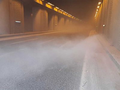 Kocaeli İzmit'te D-100 kara yolu ulaşıma kapandı: Nedeni ise sivrisinek ilacı!