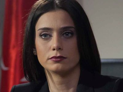 Kurtlar Vadisi'nin Savcı Leyla'sı Çiğdem Batur'un Başı Sapığı İle Dertte!
