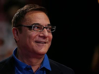 Mehmet Ali Erbil Arkadaşına 12 Bin Dolarlık Saat Aldı!