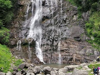 Mençuna Şelalesi, Yerli ve Yabancı Turistlerin En Gözde Mekanlarından Biri Oldu