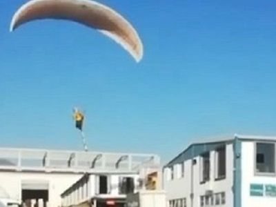 Mesaiye paraşütle uçarak gitti
