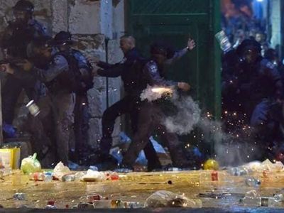 Mescid-İ Aksa'ya Yapılan Saldırıya Türkiye'den Tepkiler Art Arda Geldi