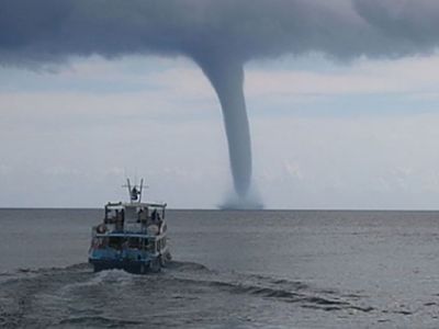 Meteoroloji uyarmıştı: Karadeniz’de hortum