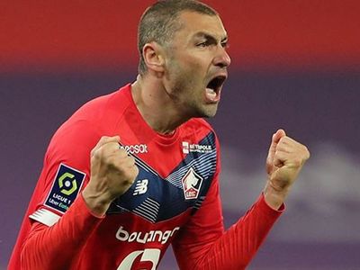 Milli Futbolcu Burak Yılmaz Şampiyonluk Kutlamalarına Alınmadı