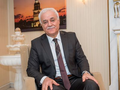 Nihat Hatipoğlu Soruları Cevaplamaya Devam Ediyor!