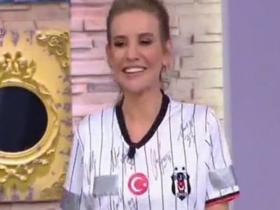 Esra Erol, Fikret Orman'dan Gelen Mektubu Okuyunca...