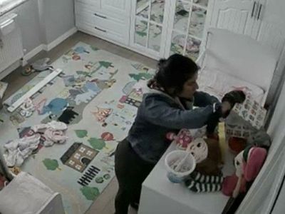 Osmaniye’de Eve Giren 2 Hırsız Kadın Kameraya Yakalandı