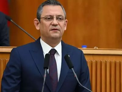 Özgür Özel DEM'e yine kapılarını açtı: Belediye Başkanı Adayının sözlerine Sürçülisan dedi