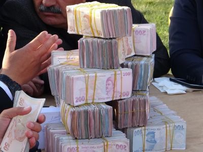 Paradan kule polemiği sürüyor: CHP Genel Merkezi'nin satın aldığı bina için çarpıcı iddialar…