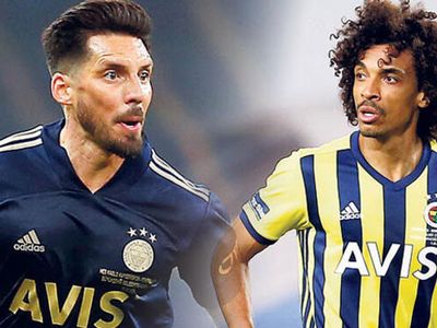 Sarı Lacivertli Takımda İki Yıldız Oyuncuya Veda!