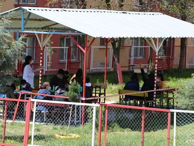 Şırnak’ta Öğrenciler Açık Havada Eğitimin Tadını Çıkarıyor