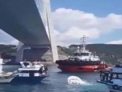 Son Dakika: Yavuz Sultan Selim Köprüsü'nde Geminin Çarptığı Balıkçı Teknesi Battı