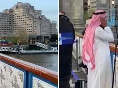Tarihi Tower Bridge Köprüsünden Ezan Sesi Yükseldi