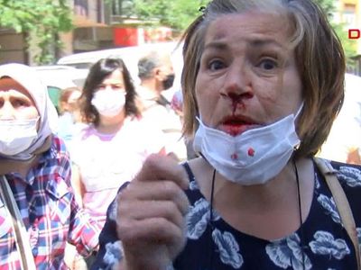 Tören İçin Eyüpsultan’a Gelen İmamoğlu’na Protesto Yapıldı