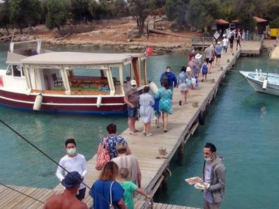 Turistler, Bodrum'un Keyfini Sürüyor