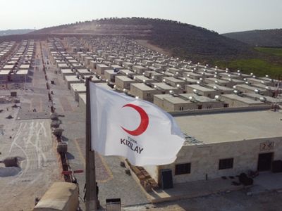 Türk Kızılay'ından İdlib'e 750 Briket Ev!