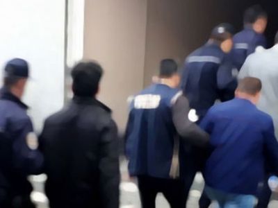 FETÖ'ye yönelik 22 ilde düzenlenen operasyonlarda 51 şüpheli tutuklandı