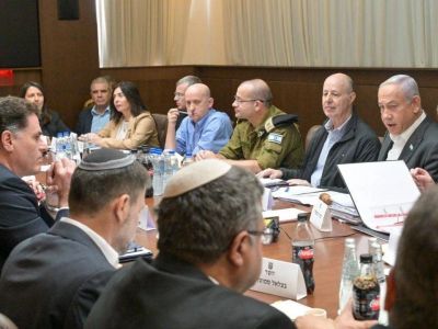Netanyahu'dan İran zirvesi! Güvenlik kabinesi acil toplanıyor