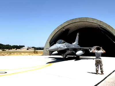 Karadeniz semalarında F-16 hareketliliği: MSB eğitim uçuşu görüntülerini paylaştı