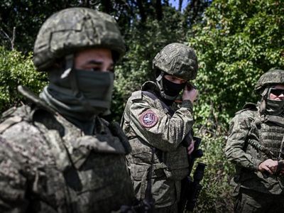 Rusya Savunma Bakanlığı: Donbass’ta iki köy daha Rus kontrolüne geçti, Ukrayna uçağı düşürüldü