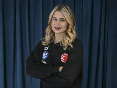 Milli para yüzücü Defne Kurt Avrupa şampiyonu oldu