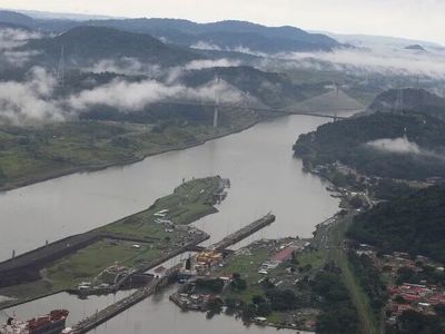 Panama Kanalı'nda El Nino önlemi kapsamında gemi geçişleri azaltılacak