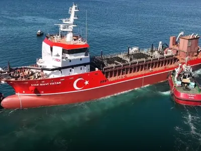 Türkiye’nin ilk emici tarama gemisi "UAB MAVİ VATAN" suya indirildi