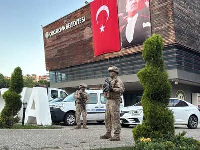 Çukurova Belediyesi’ne operasyon: 44 gözaltı
