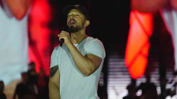 Murat Boz kayseri'de fevkalade bir konser verdi