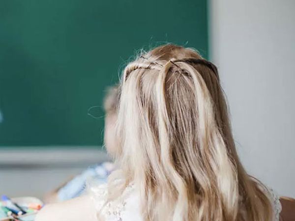 17 yaşındaki öğrencisi ille cinsel ilişkiye giren öğretmenin yazışmaları ifşa oldu! Öğretmenin yaptıkları yok artık dedirtti