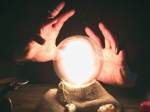 2045 yılından geldim dedi kanıt için gösterdiği fotoğraf tüyler ürpertti 'Ya gerçekse'
