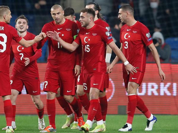 A Milli Takım'ın Yıldızı Zeki Çelik,  Atletico Madrid'e Transfer Oluyor!