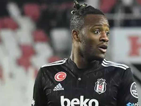 Adana Demirspor Teknik Direktörü Vincenzo Montella, Beşiktaş'ta gönderilmesi gündem olan Michy Batshuayi'yi transfer edebileceklerini açıkladı!