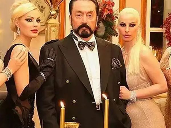 Adnan Oktar davasında yeni gelişme! Senelerdir saklanılan iki kardeş öyle bir yerde bulundu ki...