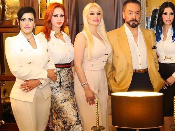 Adnan Oktar’ın son hali ve yaptıkları gündem oldu