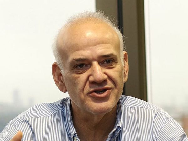 Ahmet Çakar'dan Galatasaray Yönetimine Ağır Sözler!