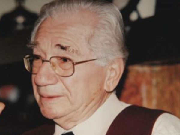 Alaeddin Yavaşca Kimdir?