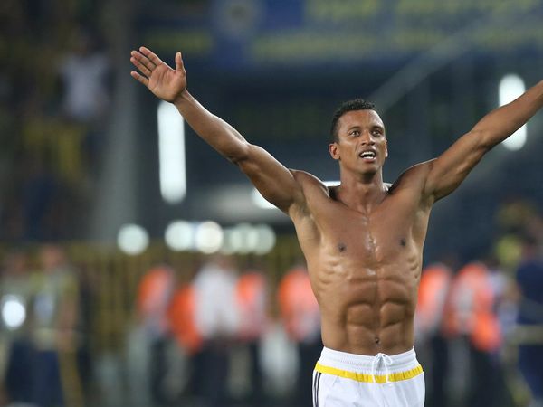 Antalyaspor Eski Fenerbahçeli Luis Nani'yi Transfer Ediyor!