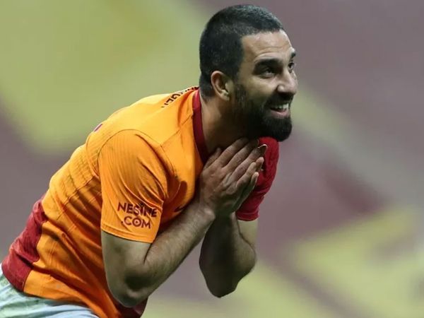 Arda Turan'ın Eşinden Fatih Terim Benzetmesi!