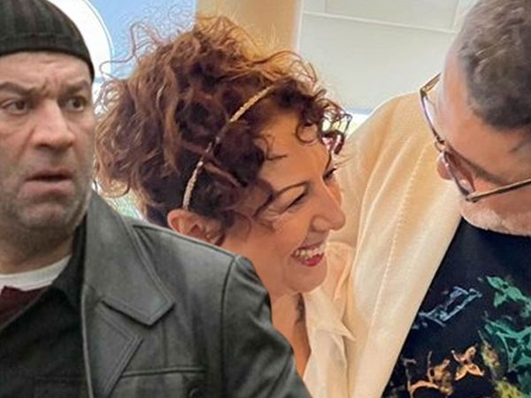 Arka Sokaklar'ın Mesut komiseri Şevket Çoruh'tan şaşırtan hareket! Eski eşi Günay Karacaoğlu'nun düğün pozuna yorum yaptı: 'Bu ne genişlik?'