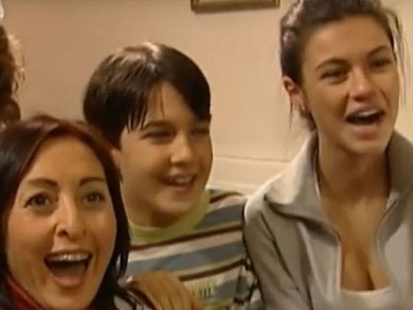 Arka Sokaklar'ın Zeliş'i Yüsra Geyik sütyensiz paylaşım yaptı görenler gözlerine inanamadı! 'Hüsnü Çoban görmesin!'