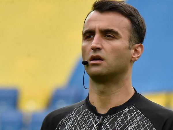 Atilla Karaoğlan, kaç yaşında, nereli? Hakem Atilla Karaoğlan hangi takımlı asıl mesleği nedir? Atilla Karaoğlan biyografisi ve hayatı