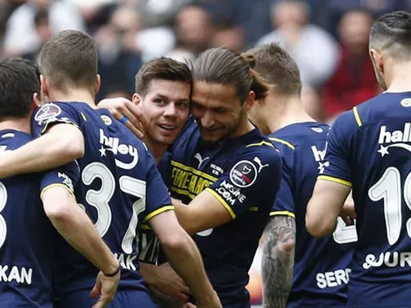 Atletico Madrid, Fenerbahçe'den Miguel Crespo'yu transfer etmek istiyor!