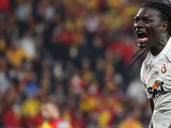 Bafetimbi Gomis kimdir?