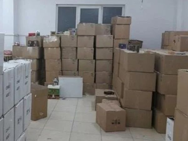 Bağcılar’da kaçak cinsel içerikli ürünler üretilen depoya baskın