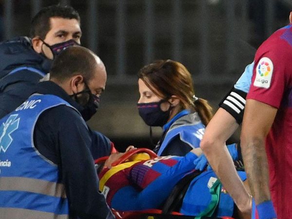 Barcelona - Celta Vigo maçında takım arkadaşı Gavi ile çarpışan Ronald Araujo bilincini kaybetti! Futbolcu acilen hastaneye kaldırıldı